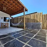 Casa De Praia Com Churrasqueira 100